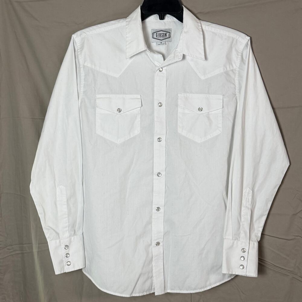 Gibson Pearl Snap shirt men’s medium Western cut long sleeve white.
